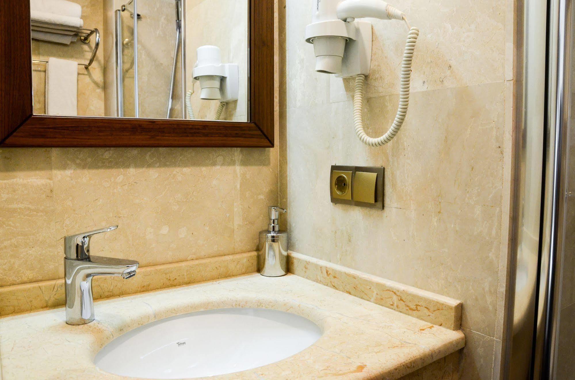 Allegra Suites Galata อิสตันบูล ภายนอก รูปภาพ